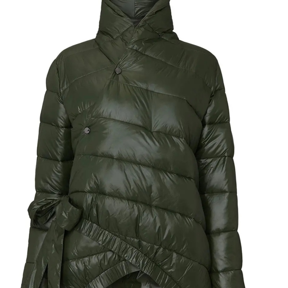 Universal Standard Green Kanda Puffer